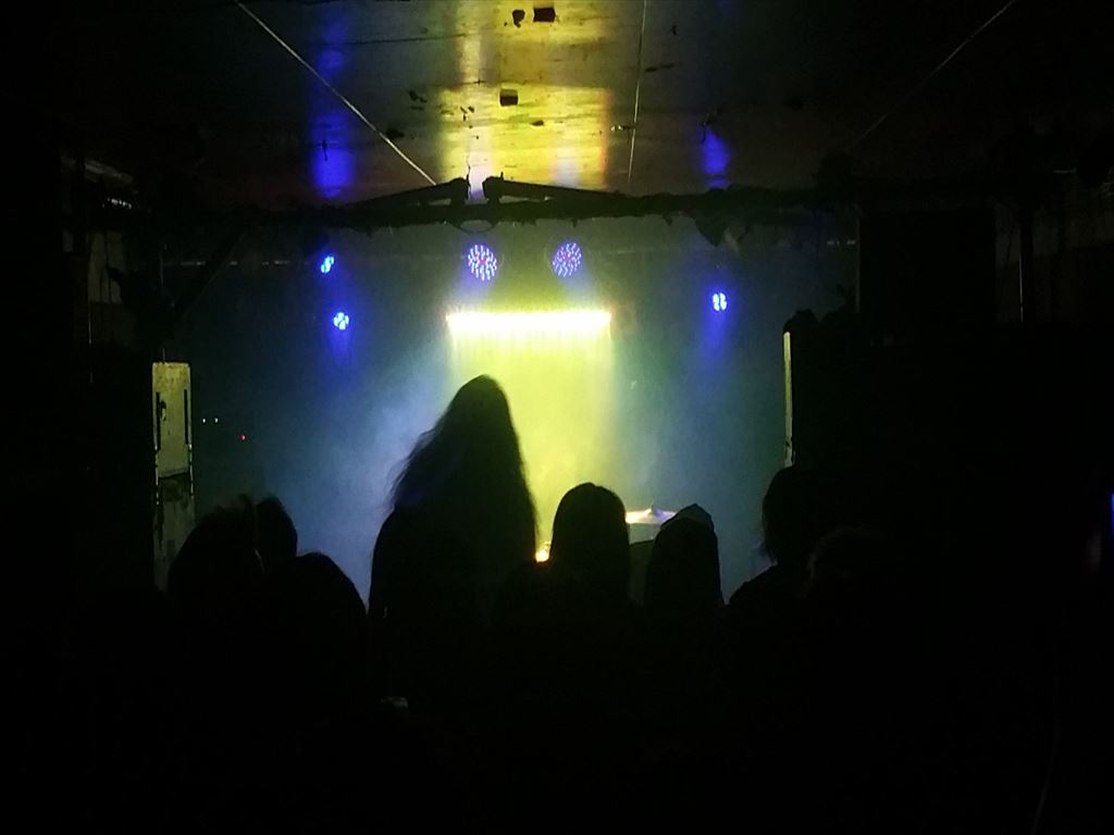 戦国大統領 大阪緑橋にある ライブハウスです。